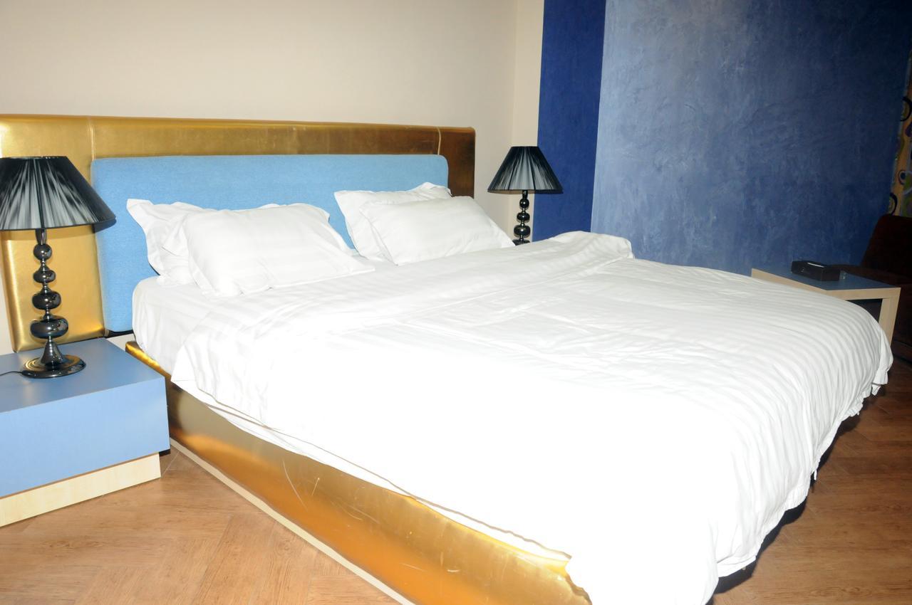 Sky Hotel Salmiya Eksteriør billede